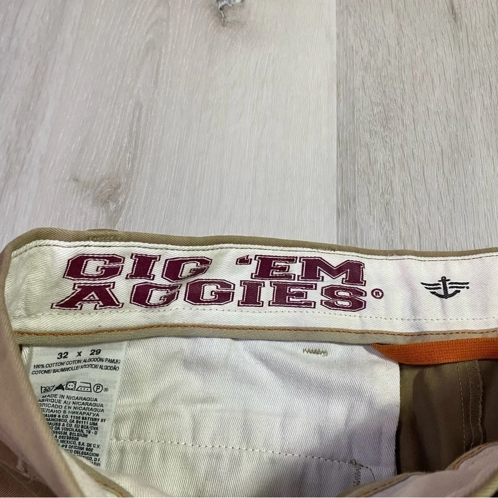 Texas A&M Game Day Dockers Khakis Gig Em Aggies, Tan, Size 32x29